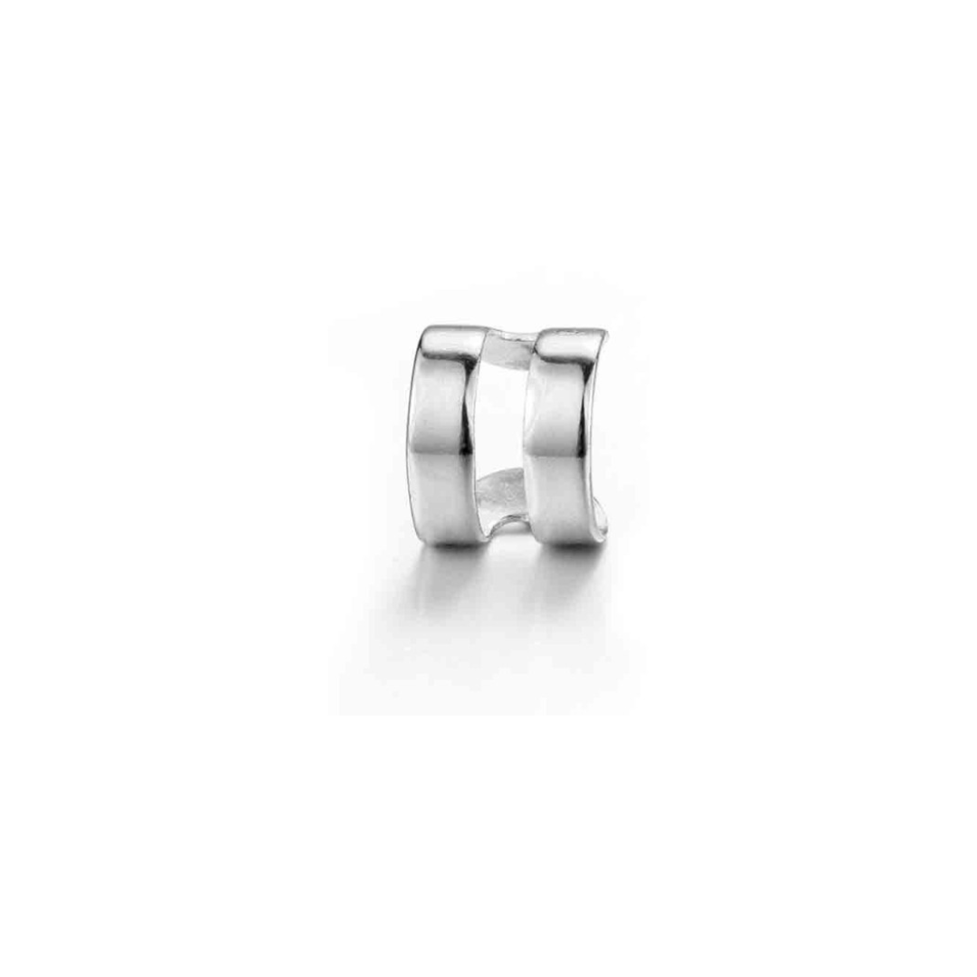 Stříbrný ear cuff