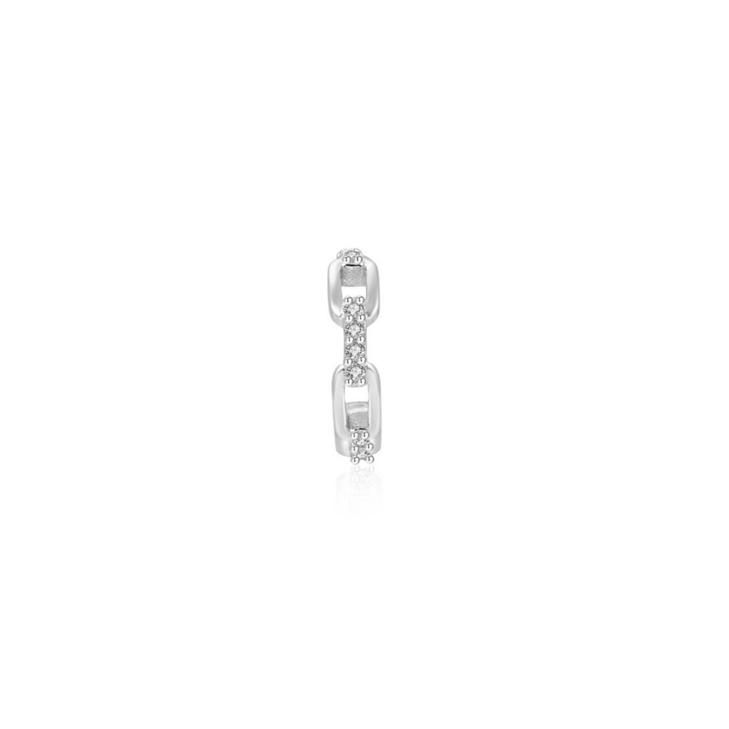 Stříbrný ear cuff