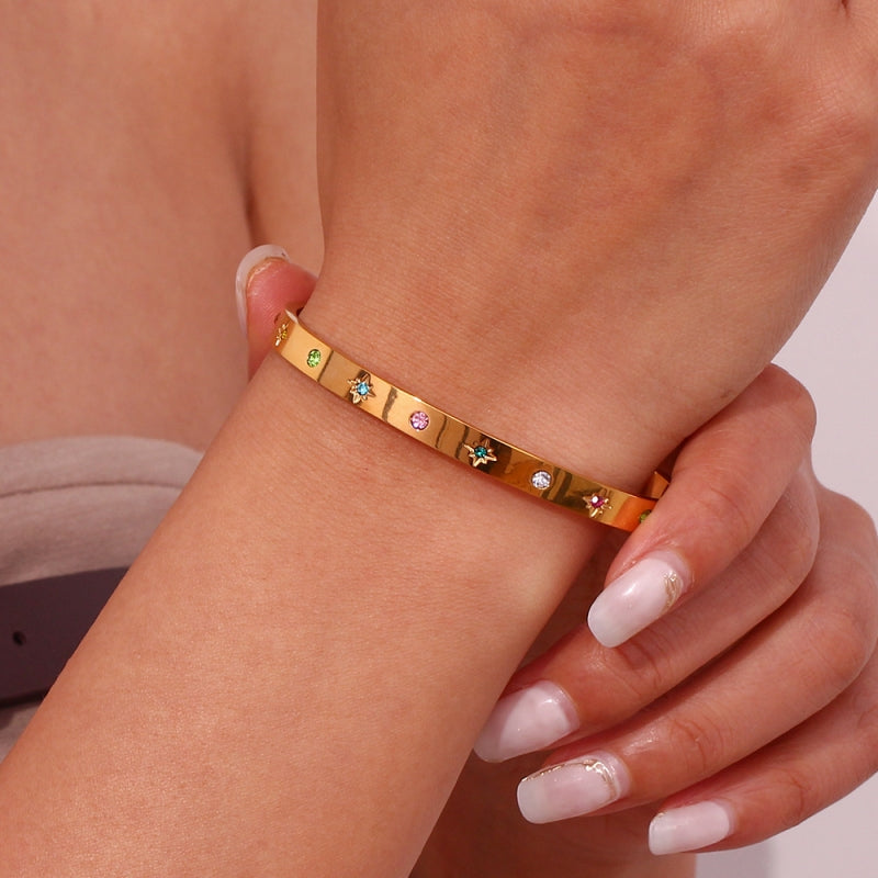 Bracelet - Bangle 62 mm - Zirconia - Gold Plated