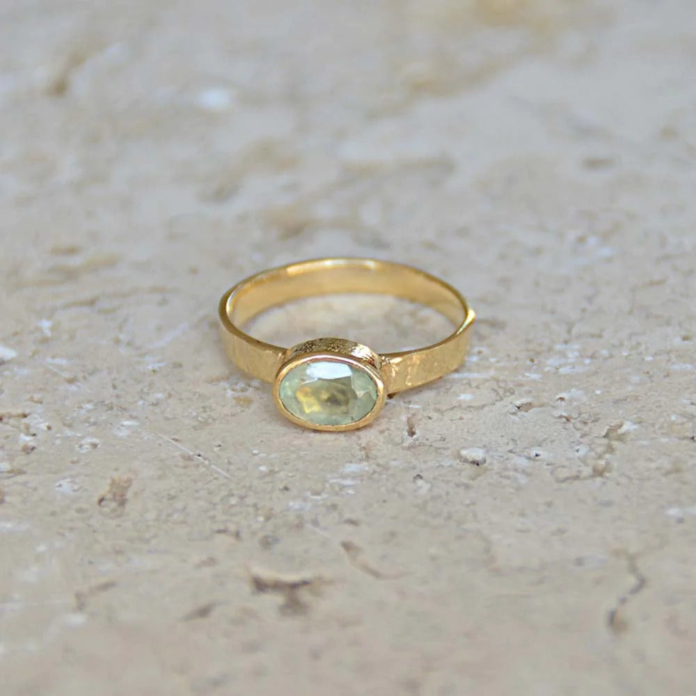 Ring oval - Prehnit stone- Gold Plated