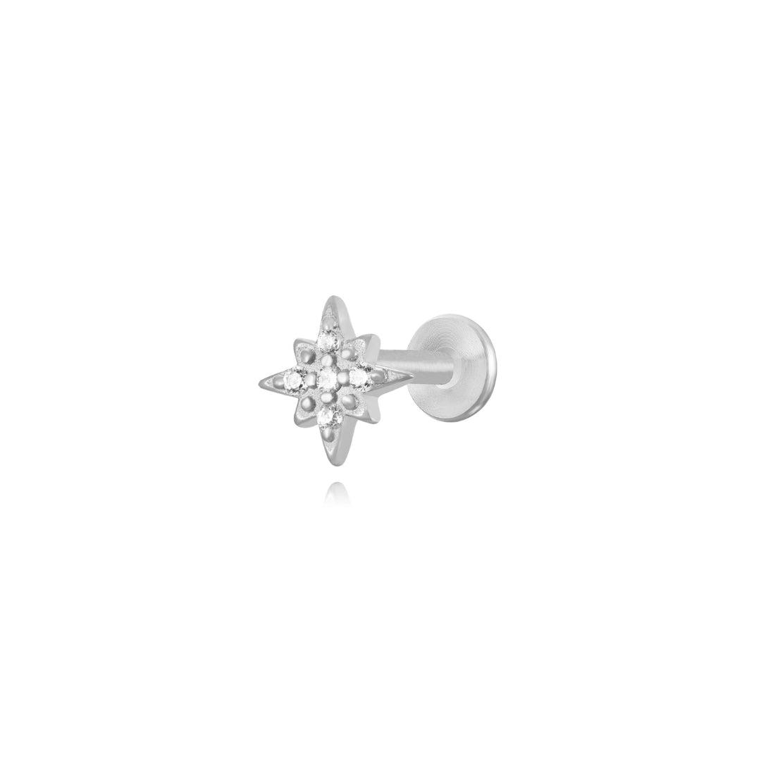 Stříbrný piercing hvězda