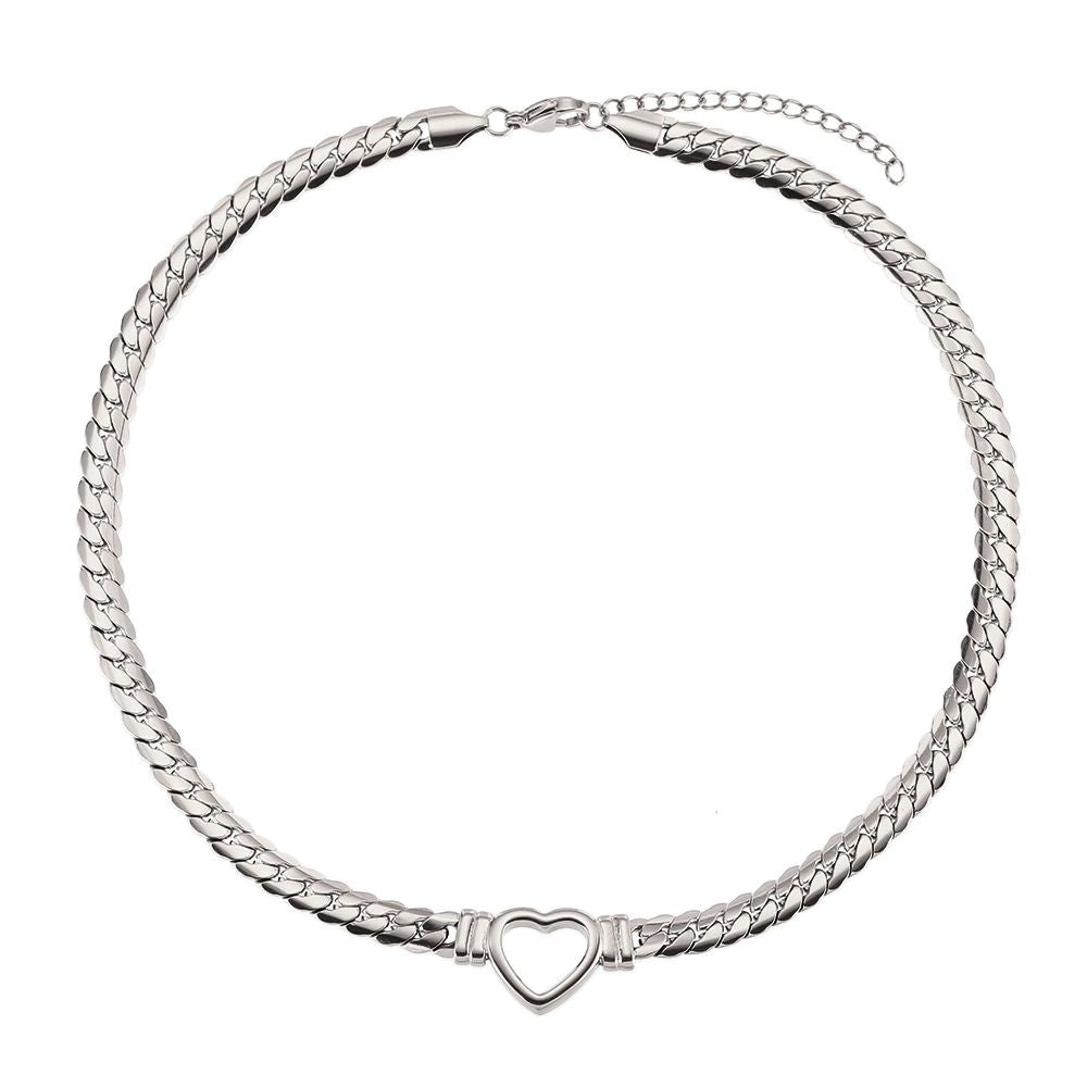 Stříbrný choker srdce