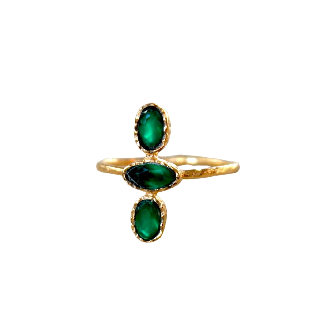 Ring 3 stone - green onyx - Gold plated
