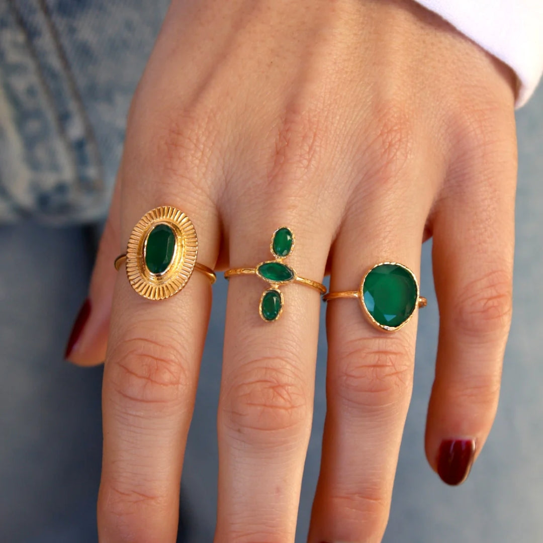 Ring 3 stone - green onyx - Gold plated