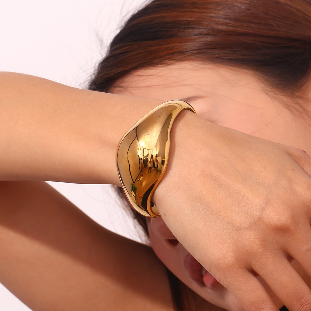 Pozlacený náramek Bangle