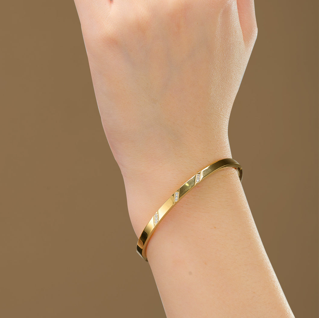 Steel Bracelet - Bangle - Zirconia - Gold Plated