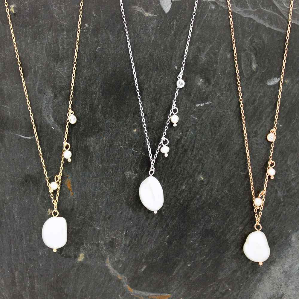 Necklace - Pearl and Zircon - 40+3cm