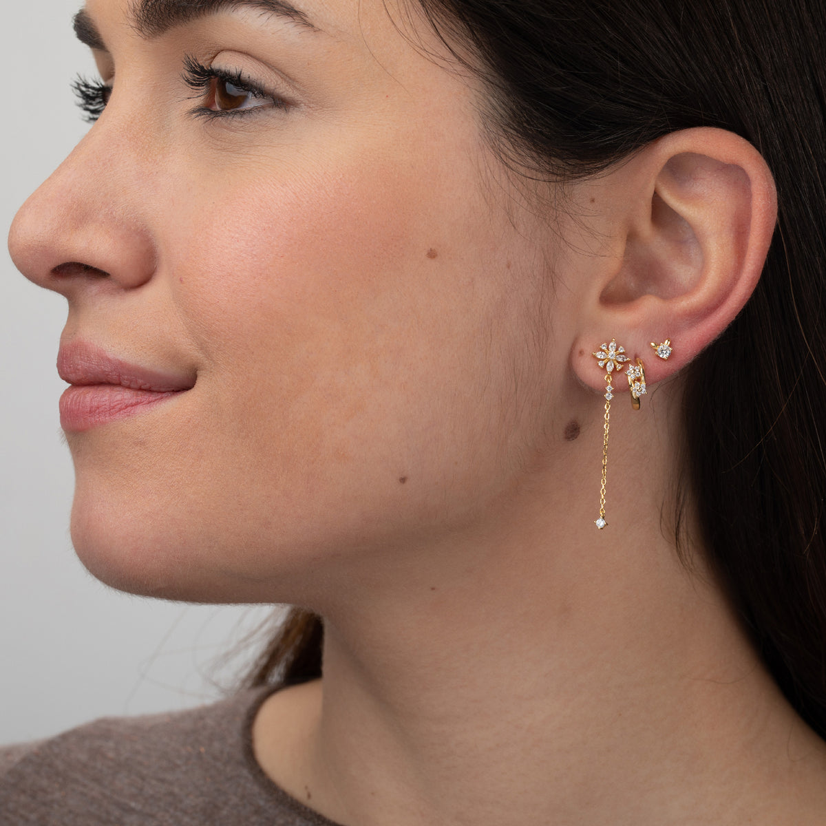 Large Chain Dangling Earrings - Flower Zircon - Gold plated