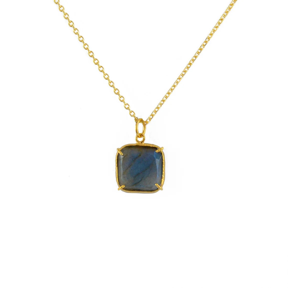 Gold necklace and square stone set with 4 claws