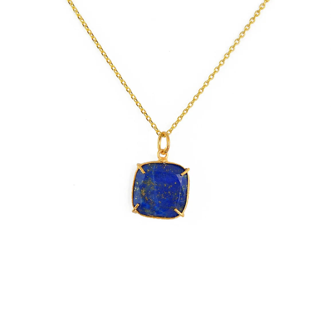 Gold necklace and square stone set with 4 claws
